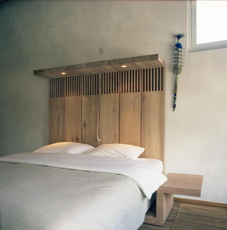 Welche Hotels liegen am n\u00E4chsten am Flughafen Amsterdam - Schiphol? Ternaard Zimmer foto